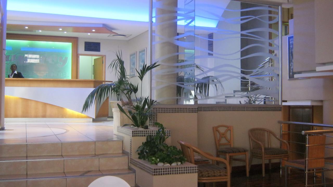 La Mercy Beach Hotel Екстериор снимка